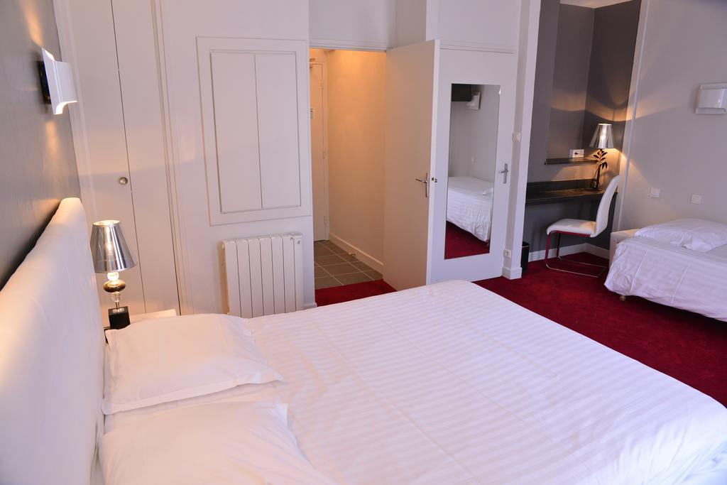 Hotel Le Square Aurillac Exterior photo